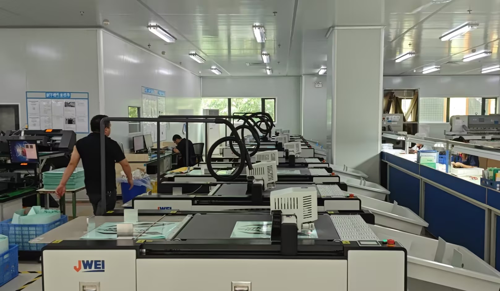 20250625518333.png 多台.png